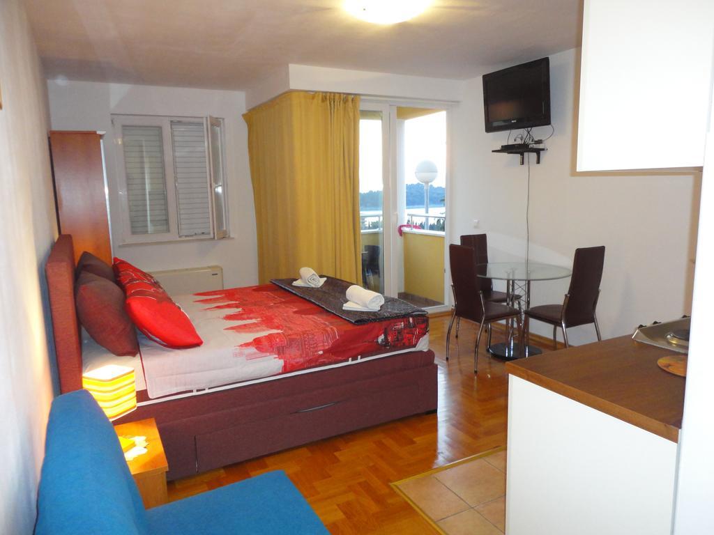 Sea View Apartment 챠브타트 외부 사진